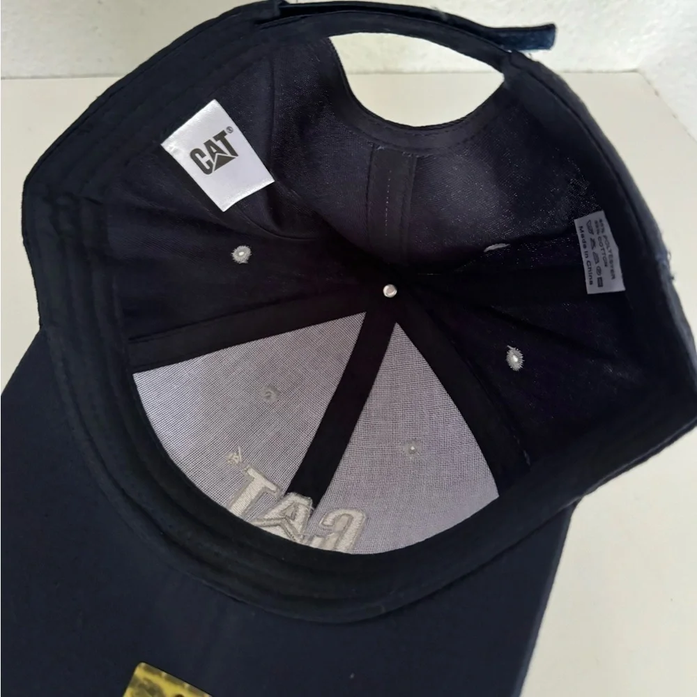CAT men’s classic logo hat one size adjustable